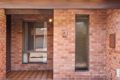 Villa For Sale - WA - Booragoon - 6154 - PRIME BOORAGOON VILLA  (Image 2)