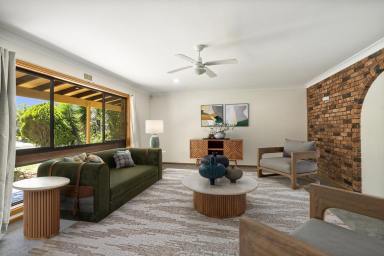 House For Sale - NSW - North Nowra - 2541 - Tranquil Family Living Backing onto Reserve  (Image 2)