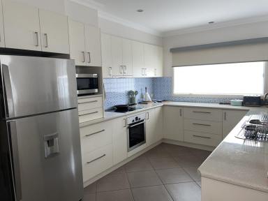 House Leased - VIC - Lucknow - 3875 - LARGE FAMILY HOME, WITH SECURE BACKYARD.  (Image 2)