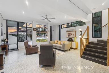 House For Sale - WA - Bayswater - 6053 - Space and Sophistication on The Strand  (Image 2)
