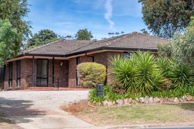 House For Sale - VIC - Wahgunyah - 3687 - This hidden gem is full of surprises and offers ample space for your entire family to thrive.  (Image 2)