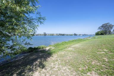 Residential Block For Sale - NSW - Grafton - 2460 - YOUR FLAGSHIP BUILD STARTS HERE  (Image 2)