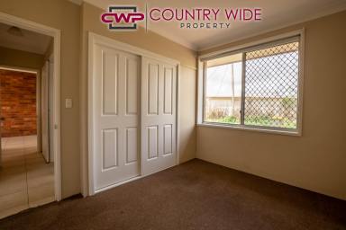 Unit For Lease - NSW - Glen Innes - 2370 - 2 Bedroom Brick Unit  (Image 2)