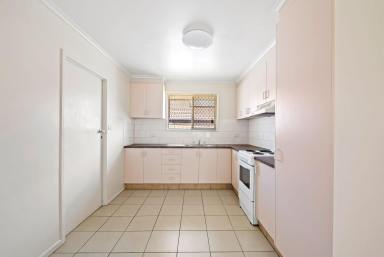 Unit For Lease - QLD - South Toowoomba - 4350 - Stylish South Toowoomba Unit with Modern Comfort & Prime Location  (Image 2)