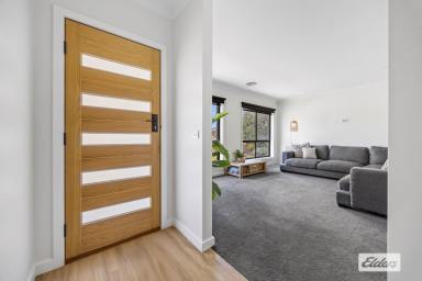 House For Sale - VIC - Ararat - 3377 - Exceptional Quality, Stylish Design & Every Modern Comfort – Central Ararat Living at Its Best  (Image 2)