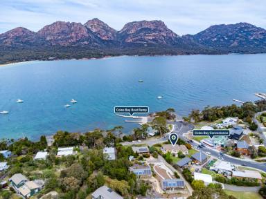 House For Sale - TAS - Coles Bay - 7215 - Location and Flexibility  (Image 2)