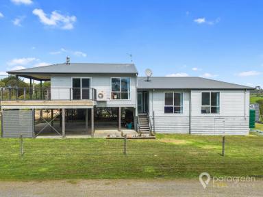 House For Sale - VIC - Walkerville - 3956 - FARMLAND OUTLOOK HOLIDAY HOME  (Image 2)