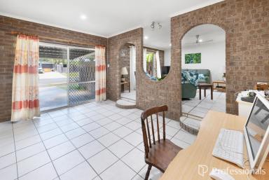 Unit For Sale - QLD - Bucasia - 4750 - Great Duplex!  (Image 2)