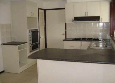 House For Lease - VIC - Clayton South - 3169 - 3 BEDROOM HOME IN CENTRAL LOCATION  (Image 2)