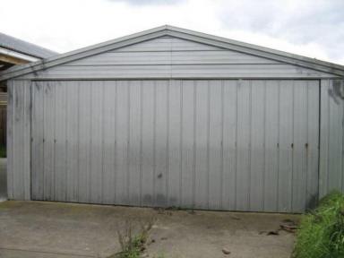 House Leased - VIC - Clayton South - 3169 - 3 BEDROOM HOME IN CENTRAL LOCATION  (Image 2)