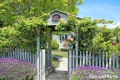House For Sale - NSW - Bundanoon - 2578 - 'Baniara Cottage' Country Charm in Lovely Bundanoon  (Image 2)