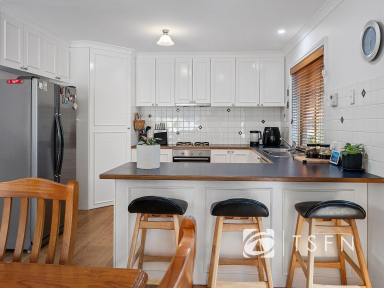 House For Sale - VIC - Kangaroo Flat - 3555 - A size surprise – inside and out  (Image 2)