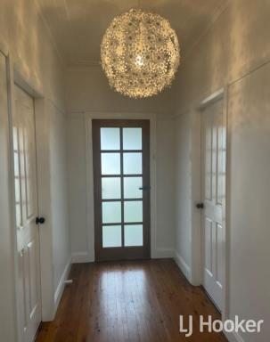 House For Lease - NSW - Inverell - 2360 - RENOVATED FAMILY HOME  (Image 2)