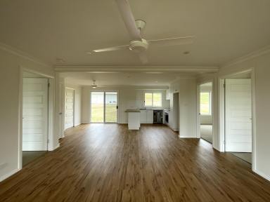 House For Sale - NSW - Gundagai - 2722 - Modern Rural Escape  (Image 2)