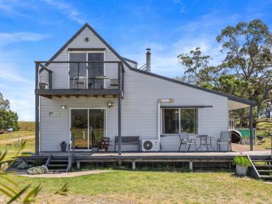 Lifestyle Auction - VIC - Victoria Valley - 3294 - ‘Seber Rises’ - A Rare Grampians Retreat  (Image 2)