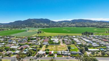 Residential Block Auction - NSW - Tamworth - 2340 - MUST BE SOLD!! - SIGNIFICANT LAND HOLDING WITH DA APPROVAL  (Image 2)