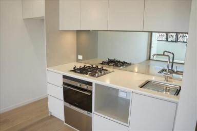 Apartment For Sale - NSW - North Sydney - 2060 - SPACIOUS 1 BEDROOM APARTMENT IN QUIET, CONVENIENT LOCATION  (Image 2)