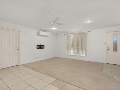 House For Sale - NSW - Old Bar - 2430 - IDEAL FIRST HOME OR INVESTMENT  (Image 2)