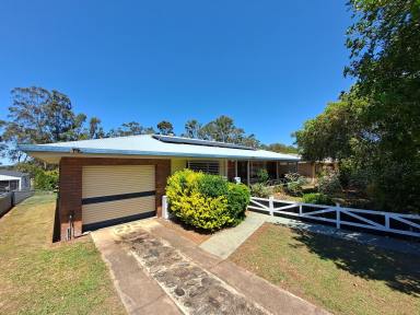 House For Sale - QLD - Crows Nest - 4355 - Great Position.. Short  walk to the Golf course, town CBD, and local School  (Image 2)