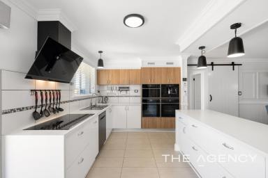 House For Sale - WA - Rockingham - 6168 - Palm Beach Perfection  (Image 2)