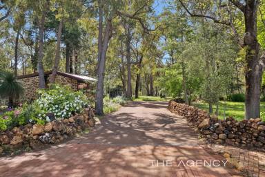 House For Sale - WA - Mount Helena - 6082 - Spanish Inspired Family Estate  (Image 2)