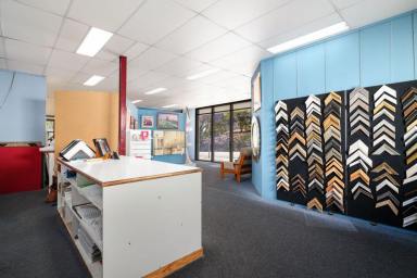 Retail For Sale - QLD - Gympie - 4570 - Prime location above flood area (Image 2)