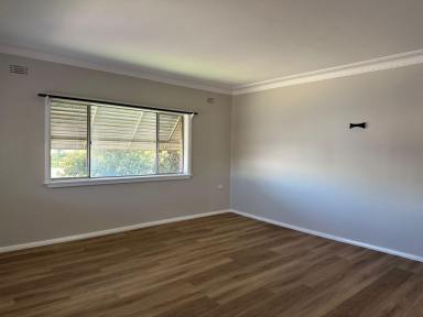 House For Lease - NSW - Moree - 2400 - 5/2 Bridge Street, Moree, NSW 2400  (Image 2)