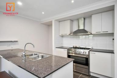 House For Sale - VIC - Tatura - 3616 - Popular North Links Estate Tatura - 4 Bedrooms, 2 Living Areas, Great Outdoor + Shed  (Image 2)