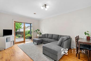 House For Sale - VIC - North Bendigo - 3550 - Charming Weatherboard Home in Prime Central Location  (Image 2)