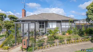 House For Sale - VIC - Myrtleford - 3737 - 3 Bedroom home on a corner block  (Image 2)