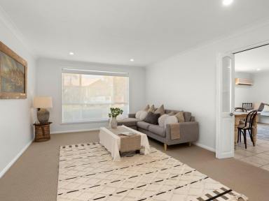 House For Sale - NSW - Old Bar - 2430 - FRESHLY RENOVATED AND READY TO IMPRESS  (Image 2)