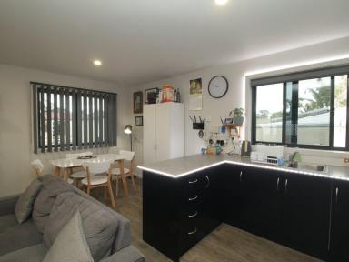 House For Lease - VIC - Nicholson - 3882 - 3-BEDROOM CABIN IN NICHOLSON RIVER HOLIDAY PARK  (Image 2)