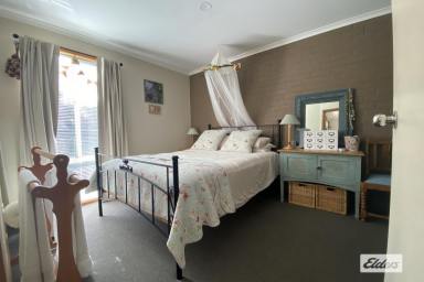 Unit For Sale - NSW - Tathra - 2550 - On The Flat, Close To The Beach  (Image 2)