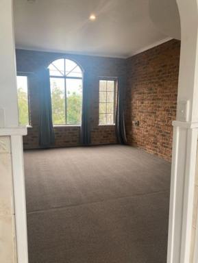 Studio For Sale - VIC - Frankston - 3199 - Freshly Updated Studio Apartment Steps from the Beach and Shops  (Image 2)