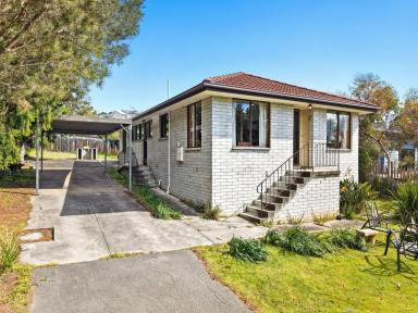 House For Sale - TAS - Coningham - 7054 - Coastal Charm and Peaceful Surrounds in Beautiful Coningham  (Image 2)