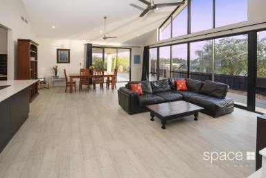 House For Sale - WA - Margaret River - 6285 - Quality Margaret River Home  (Image 2)