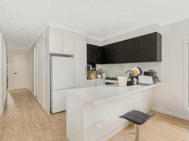 House For Sale - NSW - Bega - 2550 - MODERN COMFORT IN A QUIET CUL-DE-SAC  (Image 2)