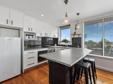 House For Sale - TAS - Devonport - 7310 - Flexible 4 or 5 Bed Home with Ocean Views  (Image 2)