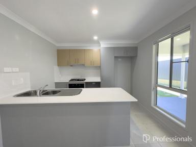 Duplex/Semi-detached For Lease - NSW - Kootingal - 2352 - 1/36 Wattle Street, Kootingal  (Image 2)