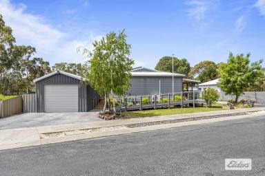 House For Sale - VIC - Ararat - 3377 - Stylish and Modern Low Maintenance Home  (Image 2)