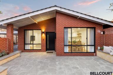 House For Sale - WA - Como - 6152 - INVITING & BEAUTIFULLY REIMAGINED  (Image 2)