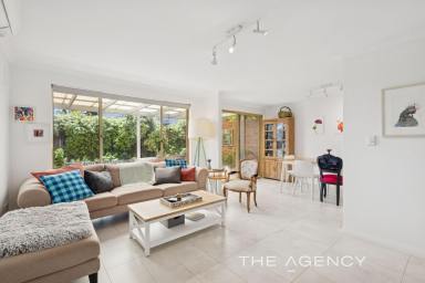 Townhouse For Sale - WA - Joondanna - 6060 - Stylish, Modern Living with Unbeatable Convenience!  (Image 2)