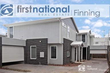 Townhouse Leased - VIC - Cranbourne - 3977 - Perfectly Located  (Image 2)