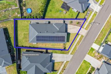 House For Sale - NSW - Raymond Terrace - 2324 - CONTEMPORARY 4-BEDROOM HOME OFFERING STYLE, SPACE & STRONG INVESTMENT APPEAL  (Image 2)