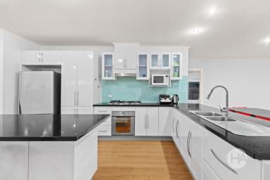 House For Sale - VIC - Inverloch - 3996 - Spacious Design, Relaxed Lifestyle  (Image 2)