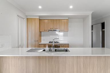 House Leased - QLD - Wyreema - 4352 - Country Living! (Image 2)