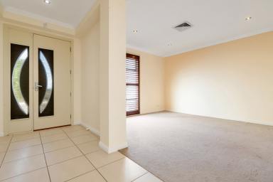 House For Sale - VIC - Mildura - 3500 - Elegant Family Living  (Image 2)