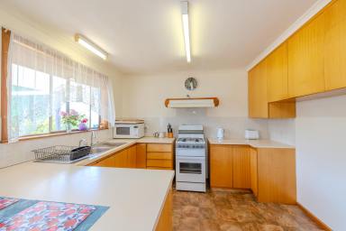 House For Sale - VIC - Murrayville - 3512 - Country charm & lifestyle!  (Image 2)