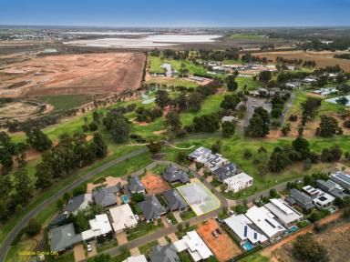 House For Sale - VIC - Mildura - 3500 - A Cut Above - Elegant Family Home in the Fairways  (Image 2)