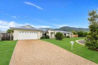 House For Sale - QLD - Gordonvale - 4865 - ALL THE LIVING SPACE YOU WANT.....AND ALL SPLIT SYSTEM AIR CONDITIONING  (Image 2)